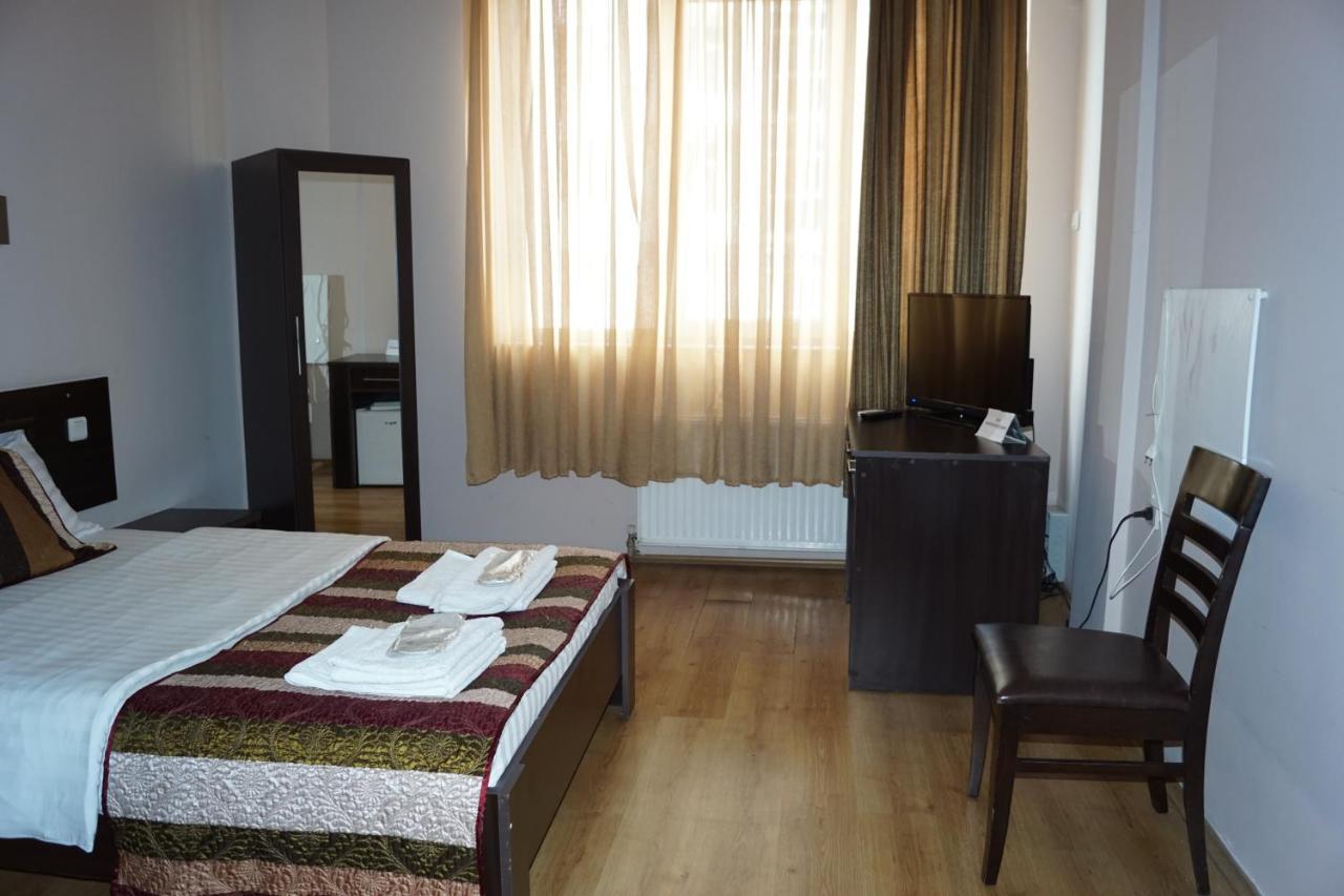 Iar Hotel Батуми Экстерьер фото