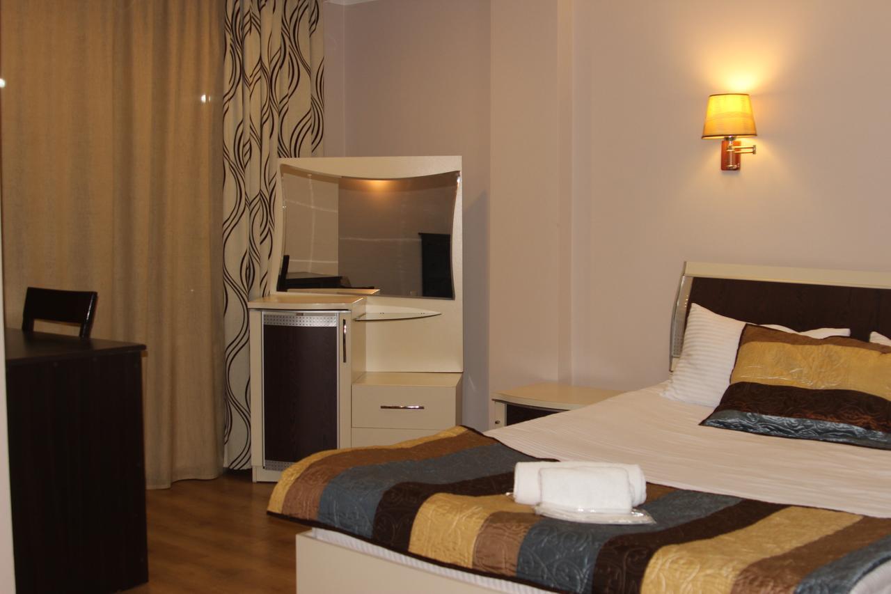 Iar Hotel Батуми Экстерьер фото