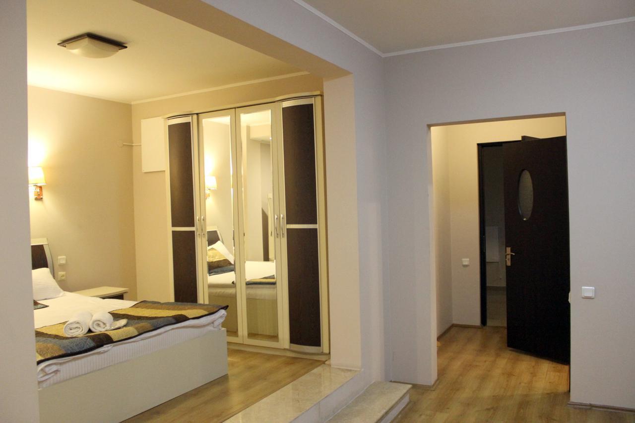 Iar Hotel Батуми Экстерьер фото