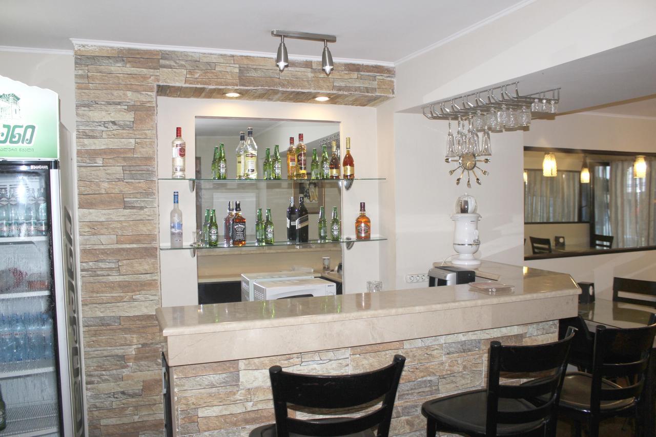 Iar Hotel Батуми Экстерьер фото