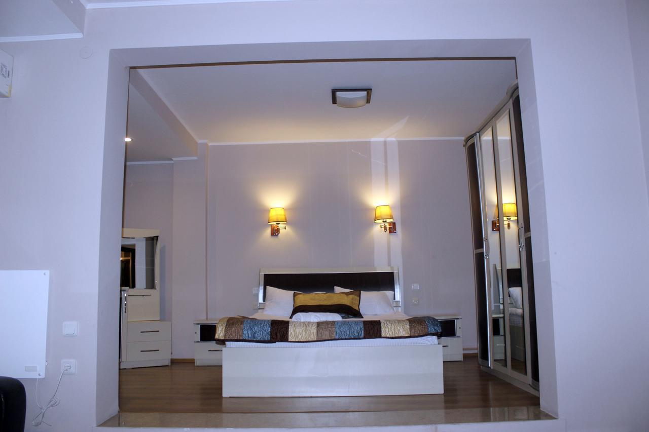 Iar Hotel Батуми Экстерьер фото