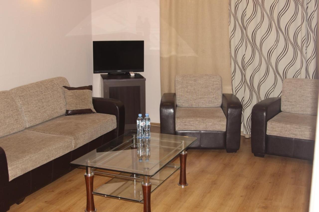 Iar Hotel Батуми Экстерьер фото