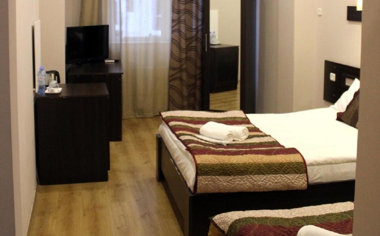 Iar Hotel Батуми Экстерьер фото