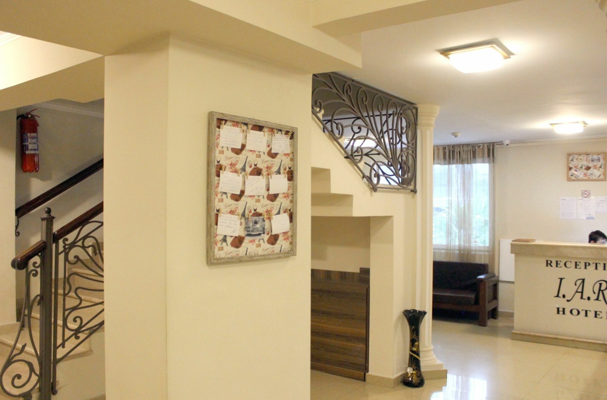 Iar Hotel Батуми Экстерьер фото